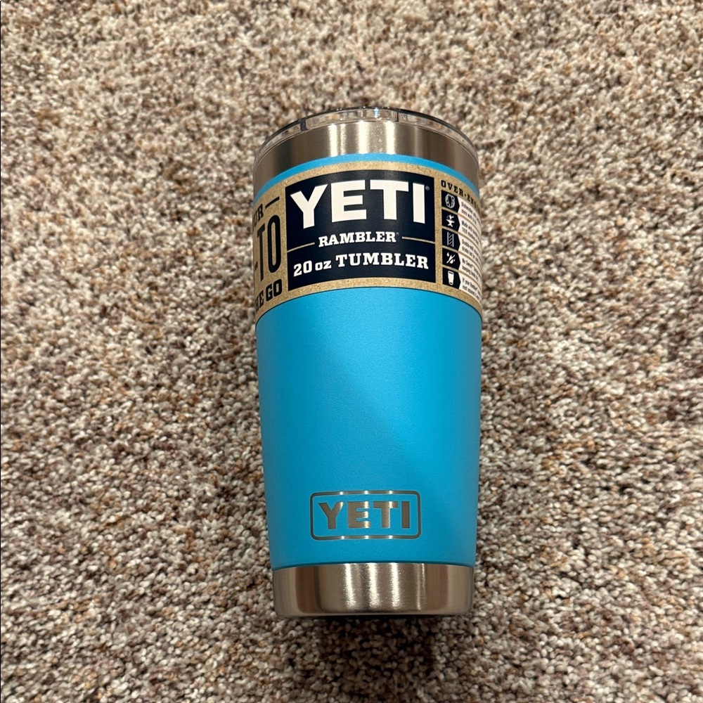 YETI Rambler 20 oz Tumbler in reef Blue